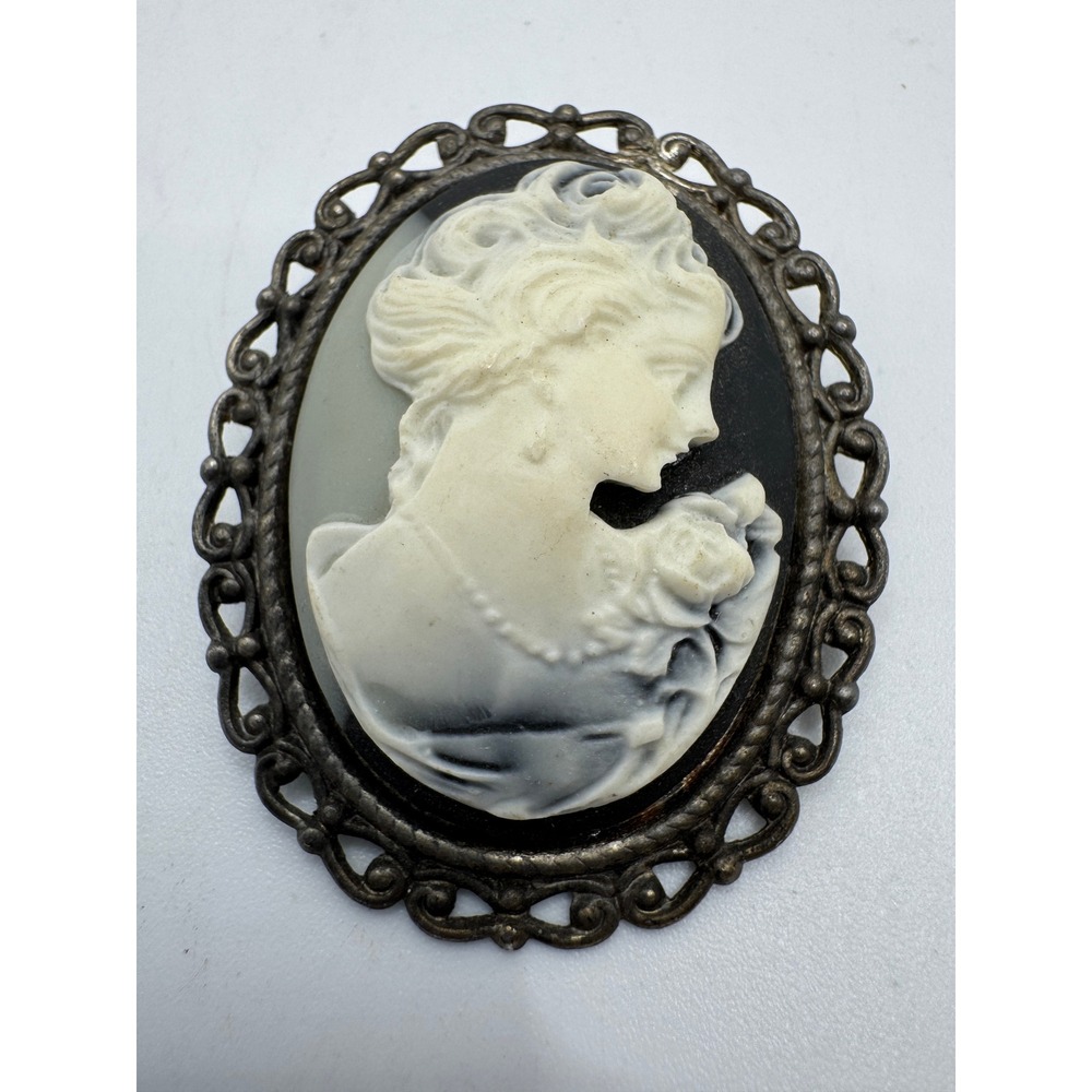 Vintage Style Cameo Brooch Silver Tone Filigree Oval Woman with Rose Black Grey